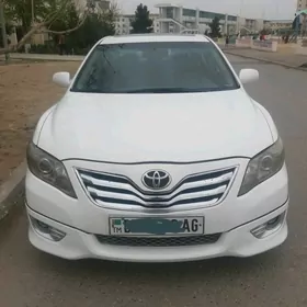Toyota Camry 2010