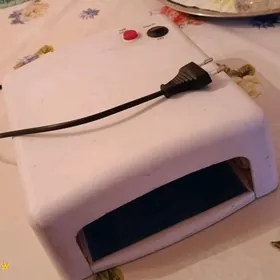 лампа для ногтей