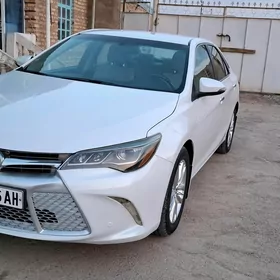 Toyota Camry 2017