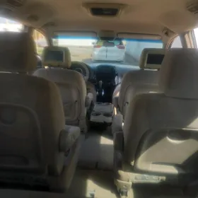 Toyota Sienna 2004