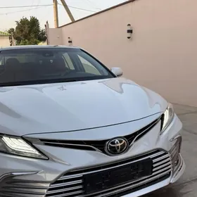 Toyota Camry 2022