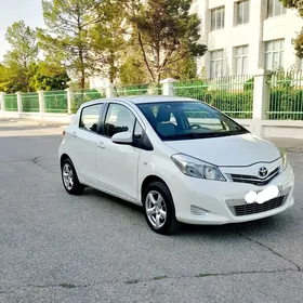 Toyota Yaris 2012