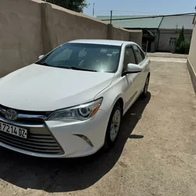 Toyota Camry 2016