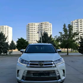 Toyota Highlander 2018