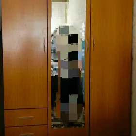 шифоньер