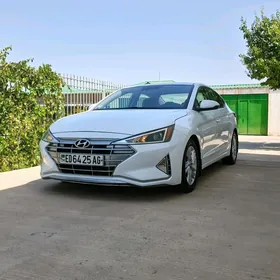 Hyundai Elantra 2019