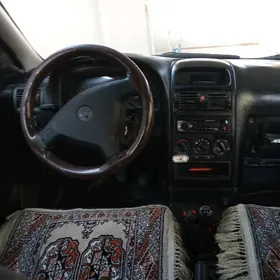 Opel Astra 1999