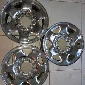 Nissan disga 15 lik.