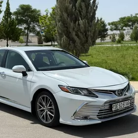 Toyota Camry 2022