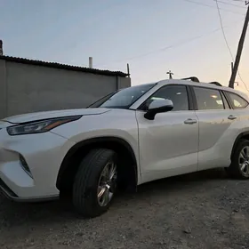 Toyota Highlander 2020