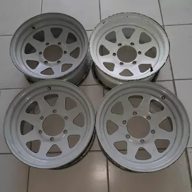 Nissan Pathfinder disga 15 lik