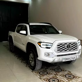 Toyota Tacoma 2023