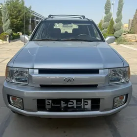 Infiniti QX4 2002