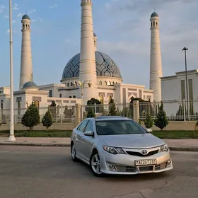 Toyota Camry 2012