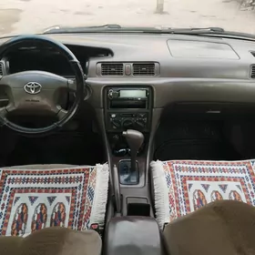 Toyota Camry 1999