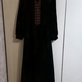 Köýnek ýaşyl zerli balgar