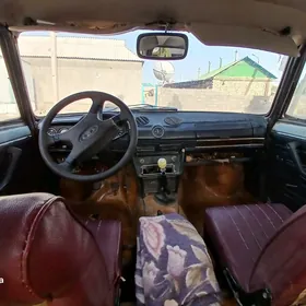 Lada 2104 1981