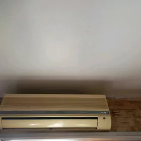AUX 12 kondisioner