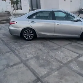 Toyota Camry 2016