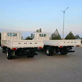 Mitsubishi Canter 2025
