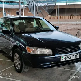 Toyota Camry 1999