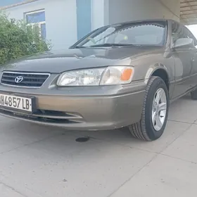Toyota Camry 2000