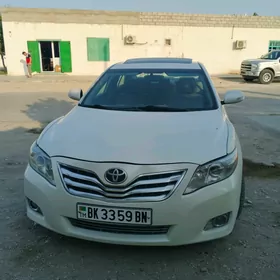 Toyota Camry 2010