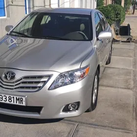 Toyota Camry 2010