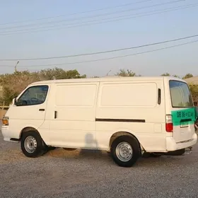 Toyota Hiace 2003