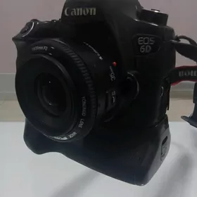 Canon D 6 EOS