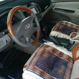 Toyota Camry 2005