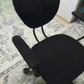 стул