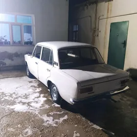 Lada 2104 1985