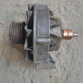 Generator zapçast