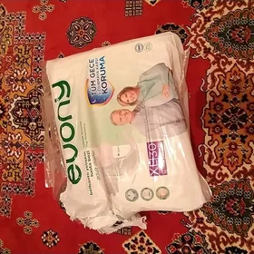 pampers