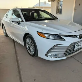 Toyota Camry 2020