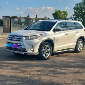 Toyota Highlander 2017