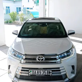 Toyota Highlander 2015