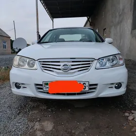 Nissan Sunny 2009
