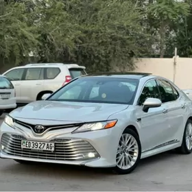Toyota Camry 2020