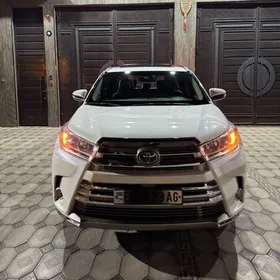 Toyota Highlander 2018