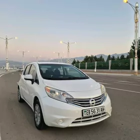 Nissan Versa 2013