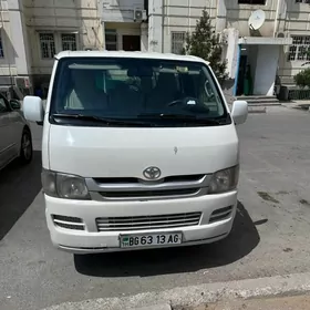 Toyota Hiace 2008