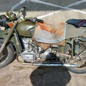 Ural 4320 1990