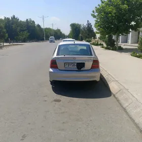 Opel Vectra 2000