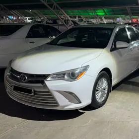 Toyota Camry 2017