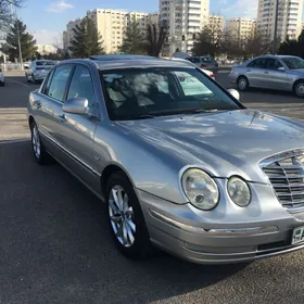 Kia Opirus 2004