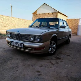 BMW 520 1986