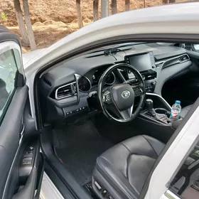 Toyota Camry 2022