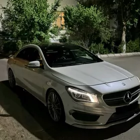 Mercedes-Benz CLA 2015